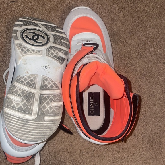 Womens Chanel sneaker size 42 - Picture 2 of 6
